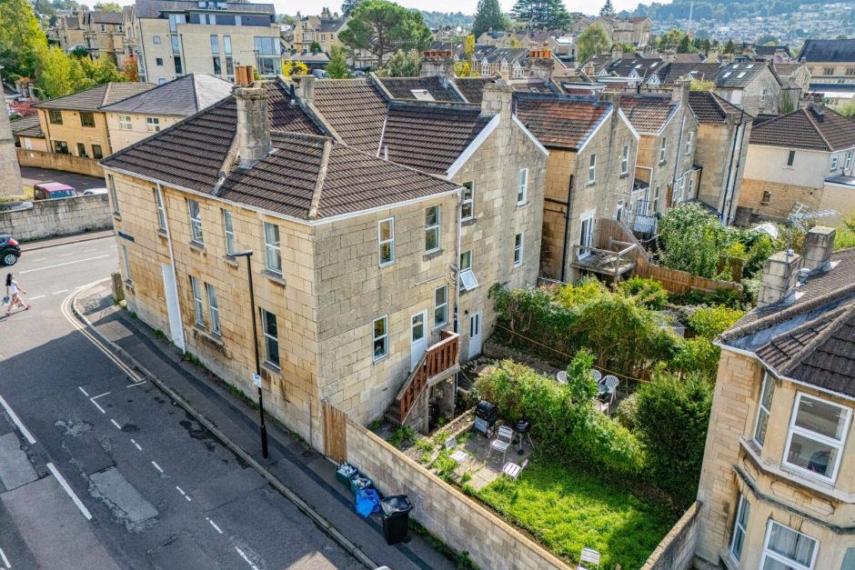 Livingstone Terrace, Bath