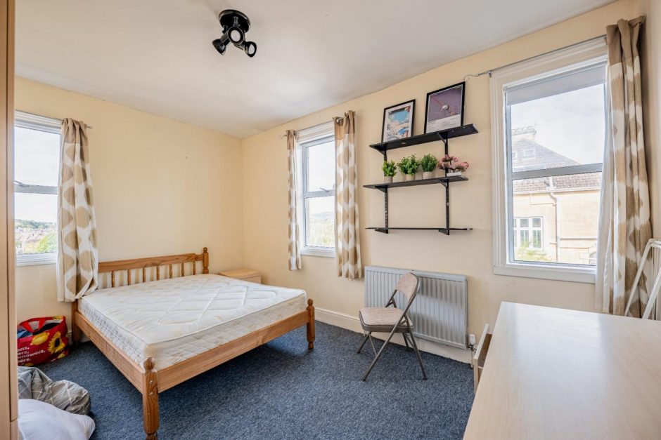 Livingstone Terrace, Bath