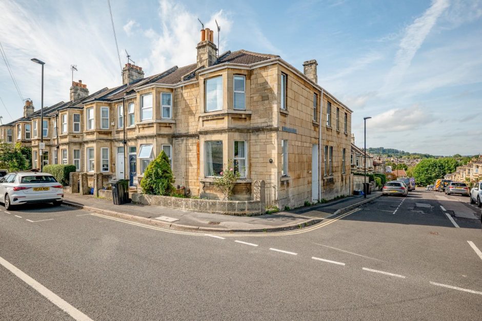 Livingstone Terrace, Bath