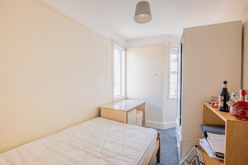 Livingstone Terrace, Bath