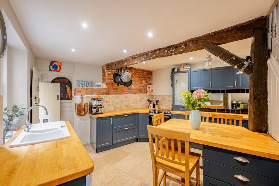 High Street, Faulkland