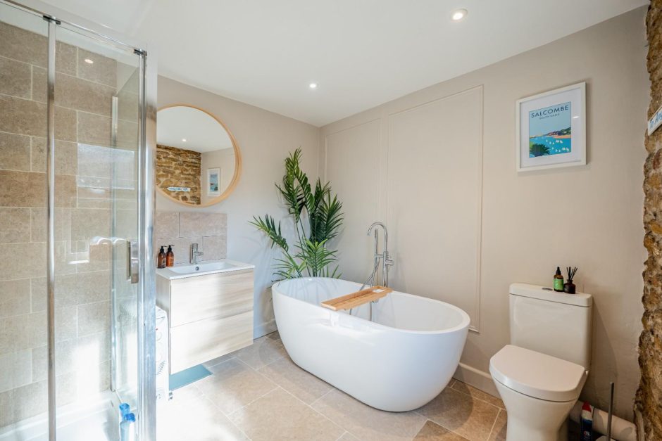 High Street, Faulkland