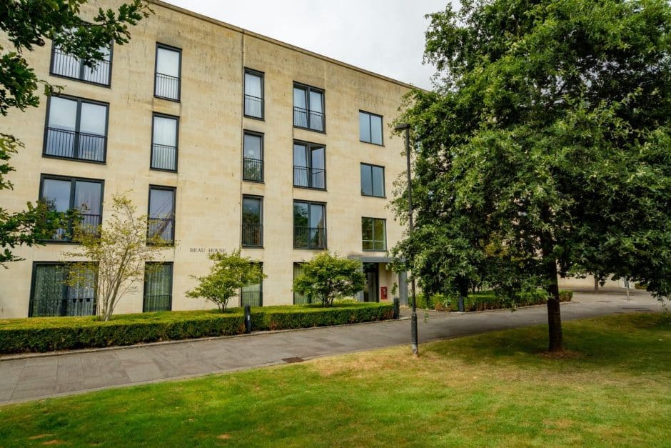 Victoria Bridge Road, Bath