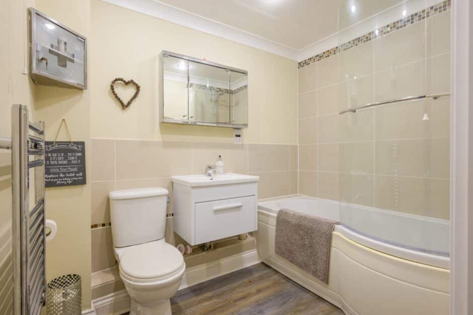 Victoria Bridge Road, Bath