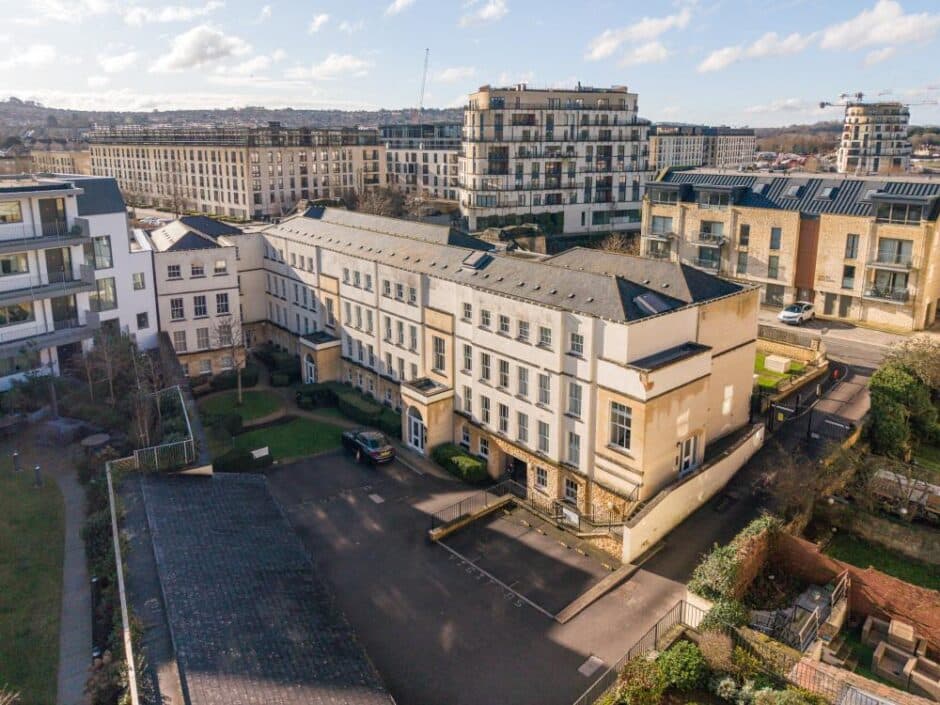 Victoria Bridge Road, Bath