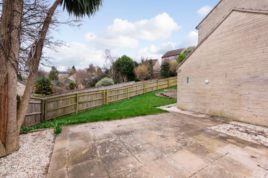 Elliston Drive, Bath